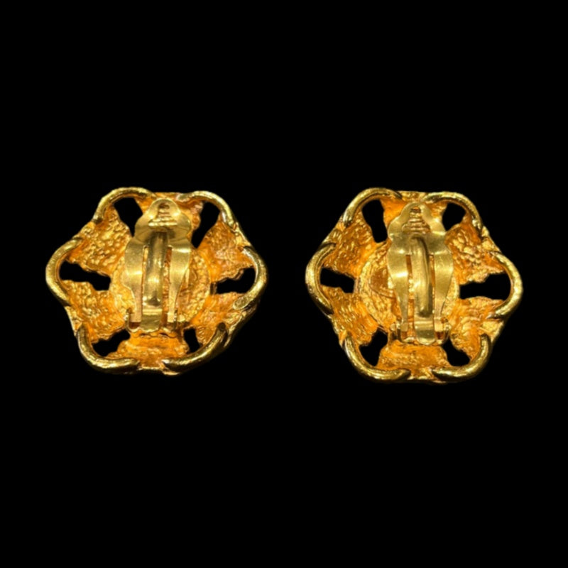 CHANEL earrings, faux pearl, with box, clip-on, alloy