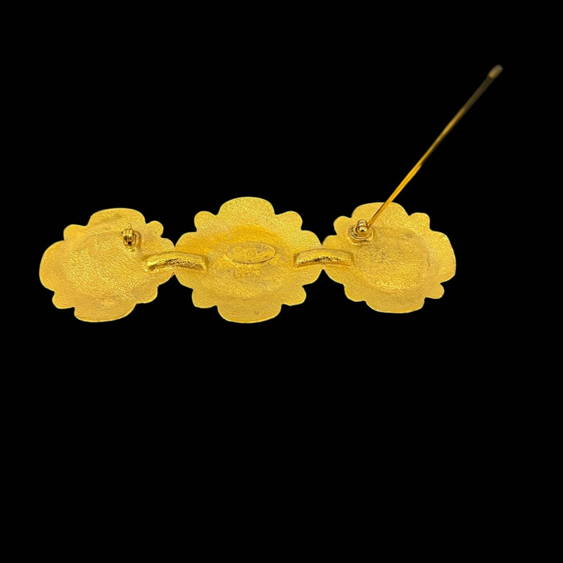 CHANEL Fake Pearl Flower Brooch Gold Tone Alloy