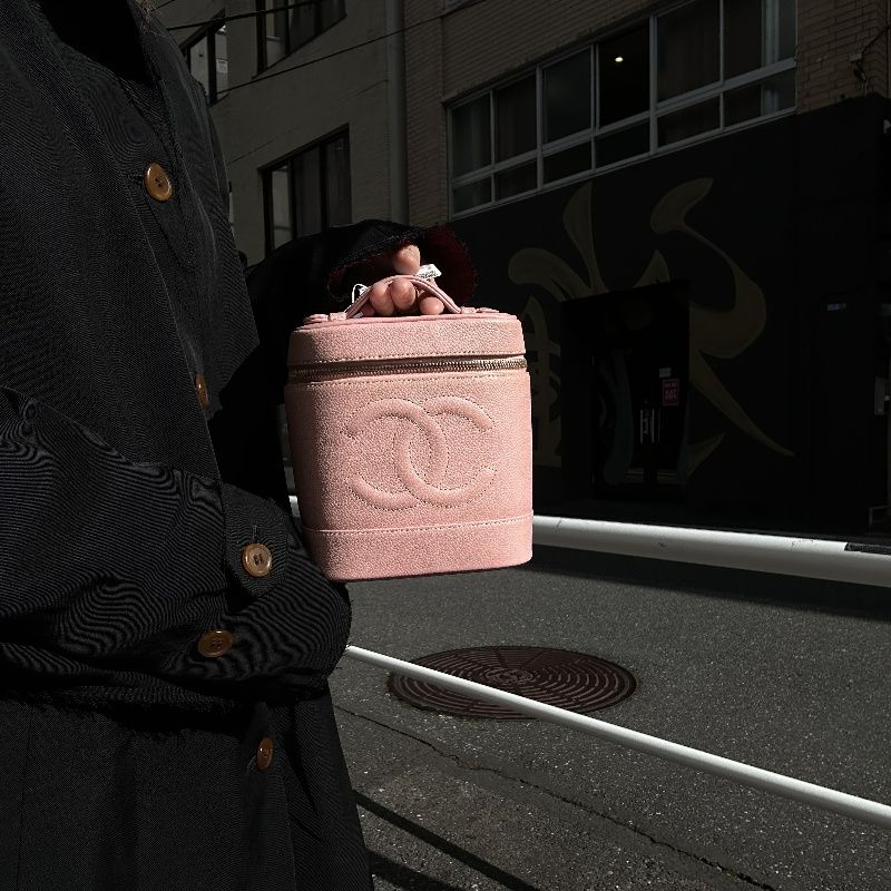 CHANEL Vanity Handbag, Pink, Caviar Leather