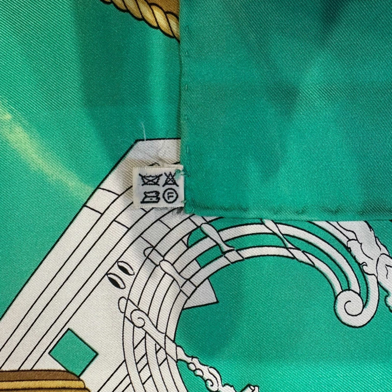 HERMES Stole, Green, with Original Tag