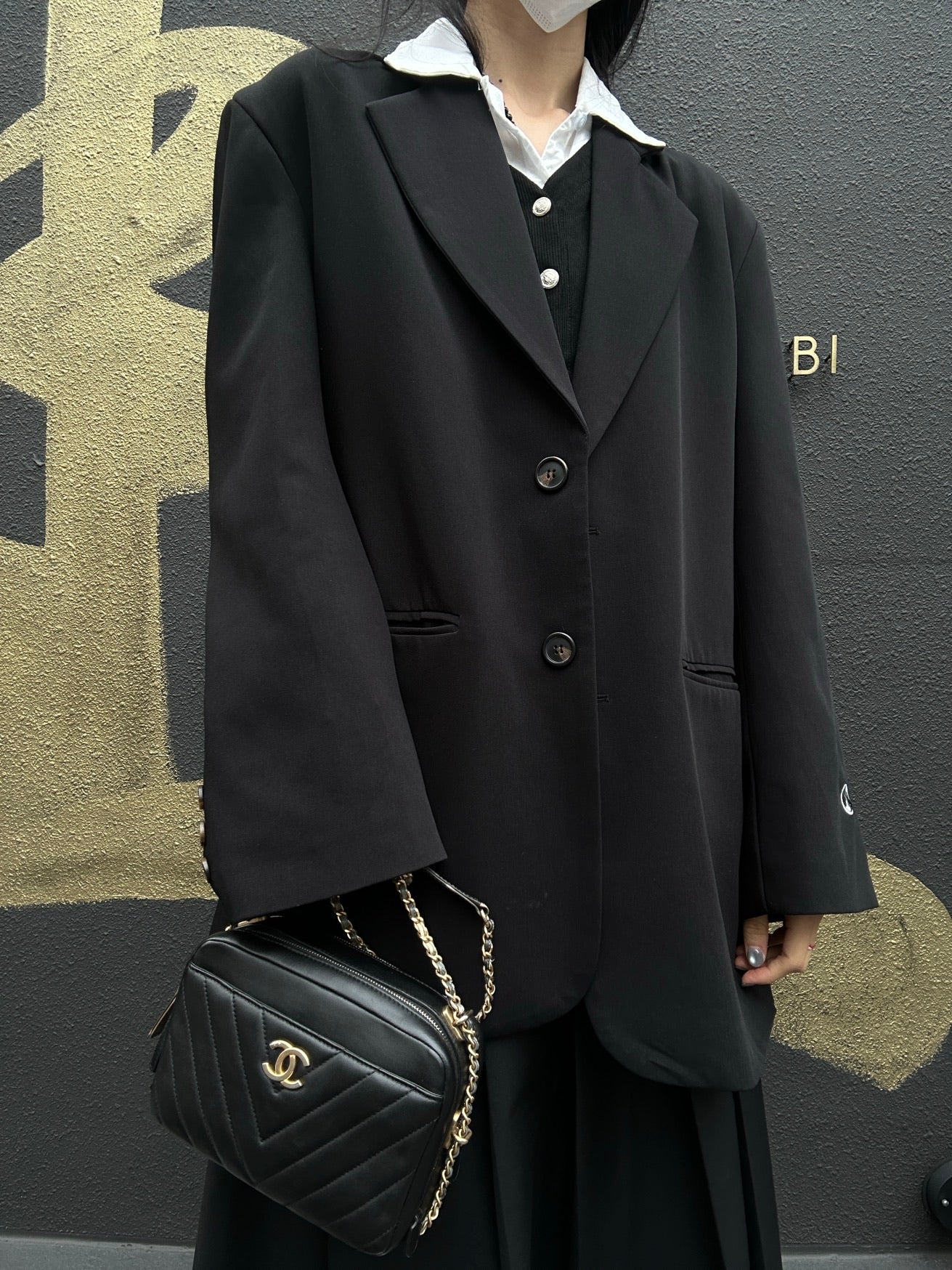CHANEL V-Stitch Black Lambskin Convertible Shoulder Crossbody Bag with Silver Hardware