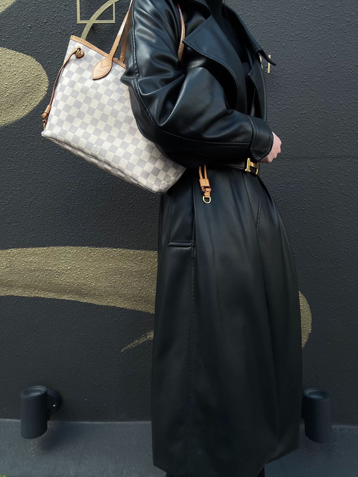 LOUIS VUITTON Neverfull Tote Bag, White Damier Azur Coated Canvas