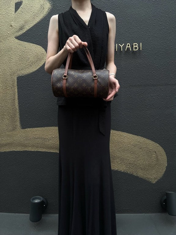 LOUIS VUITTON Monogram Papillon 26 Cylindrical Handbag Brown Gold Hardware