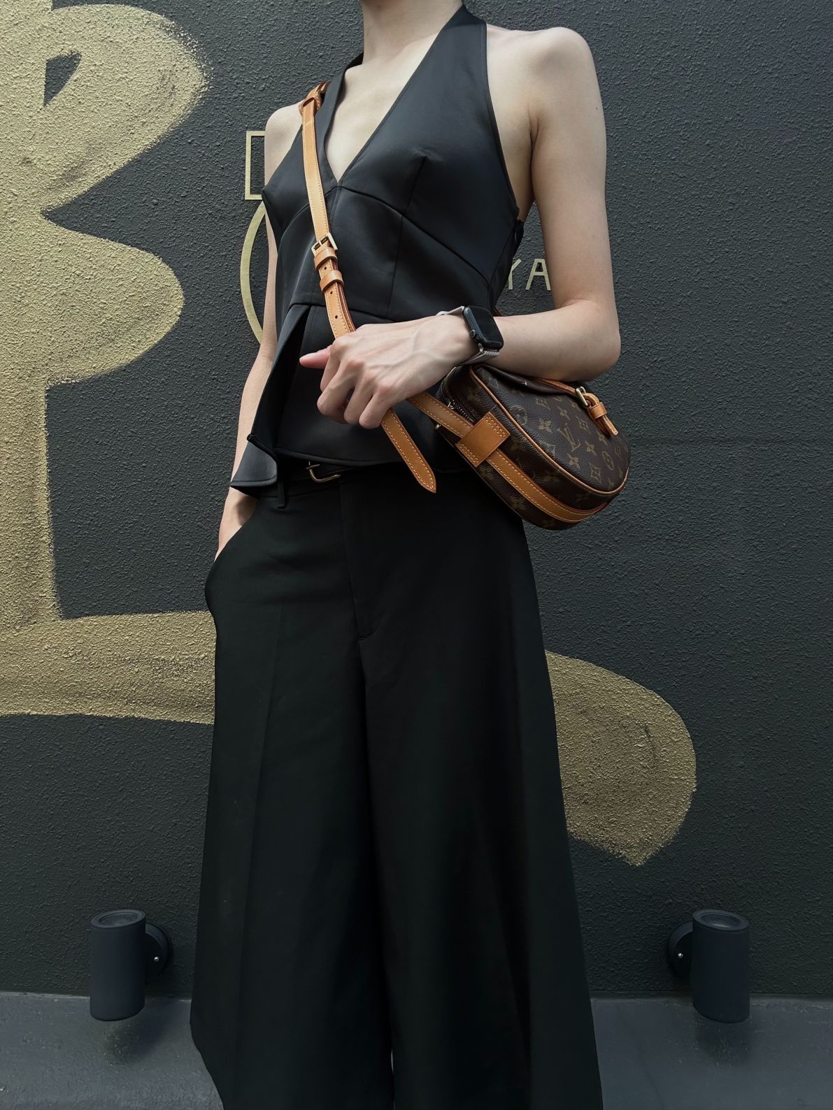 LOUIS VUITTON Vintage Monogram Jeanne Fille Shoulder Bag Canvas Cowhide Brown Gold Hardware