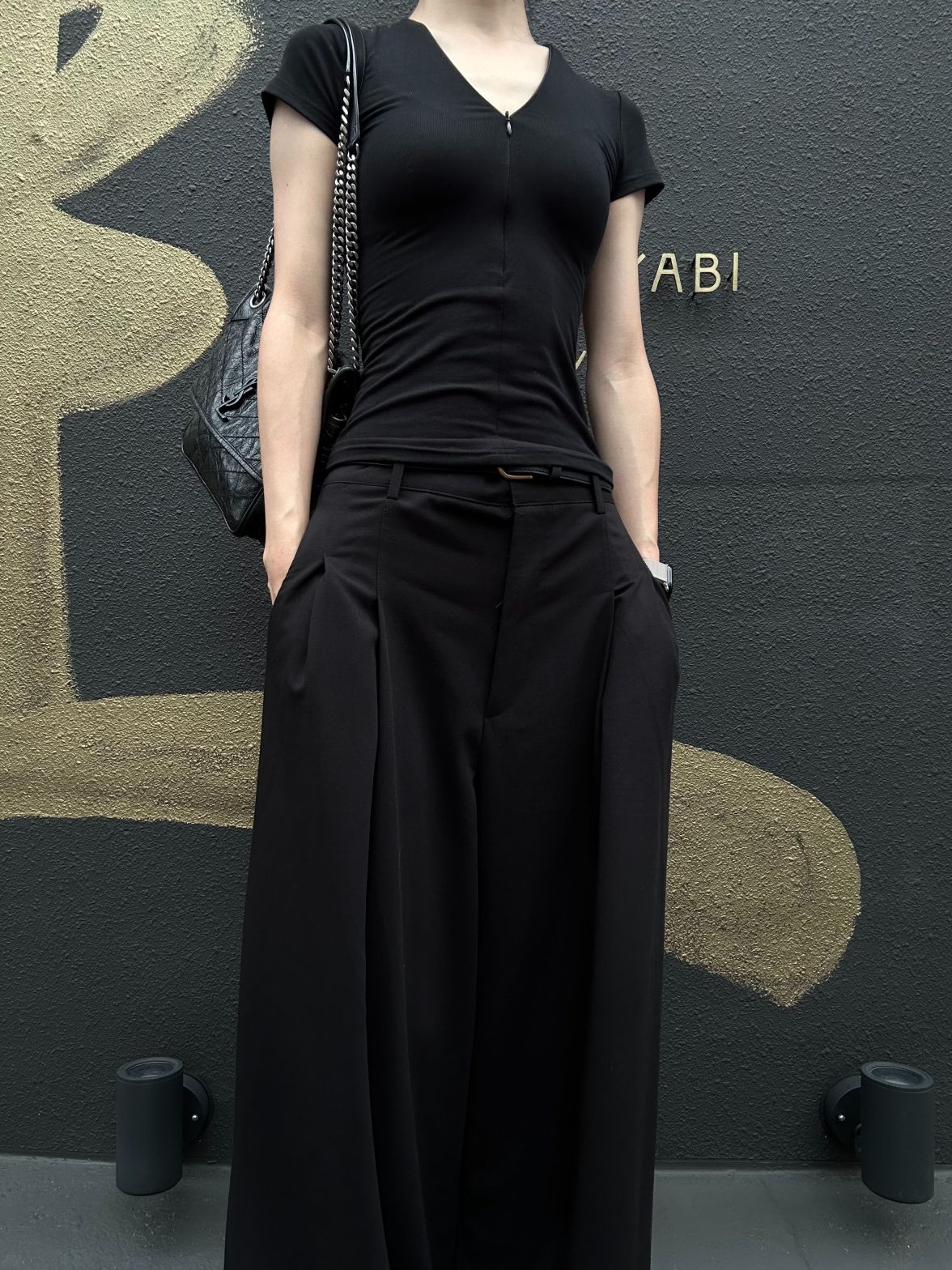 YSL Niki Shoulder Bag Waxed Leather Black