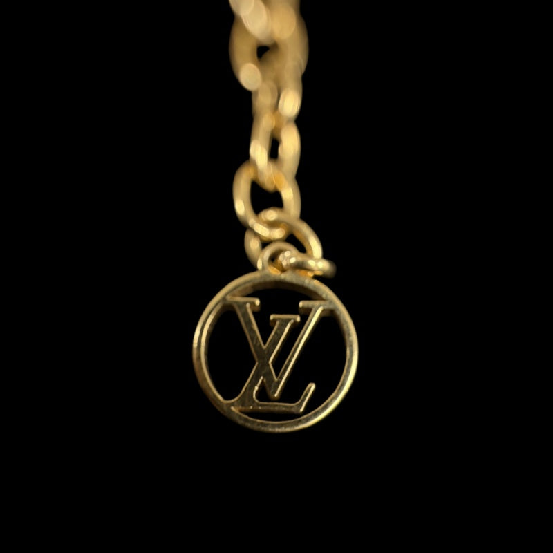 LOUIS VUITTON Necklace Essential V Accessory M Gold Metal V Motif Box ・ Dust Bag