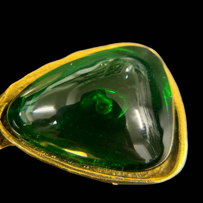 CHANEL Chanel Color Stone Brooch Green Stone Faux Pearl With Comments Gold Hardware CHANEL Gold Alloy Petal Pearl Brooch