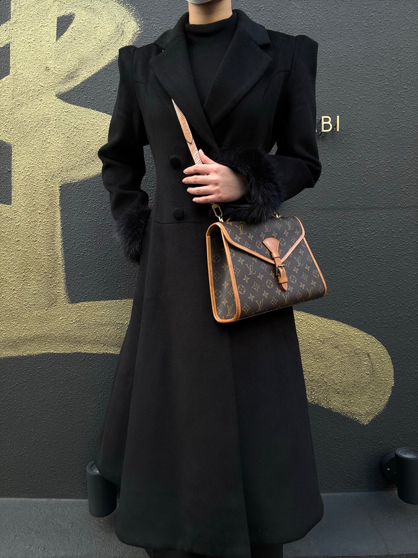 LOUIS VUITTON Monogram Vernis Handbag