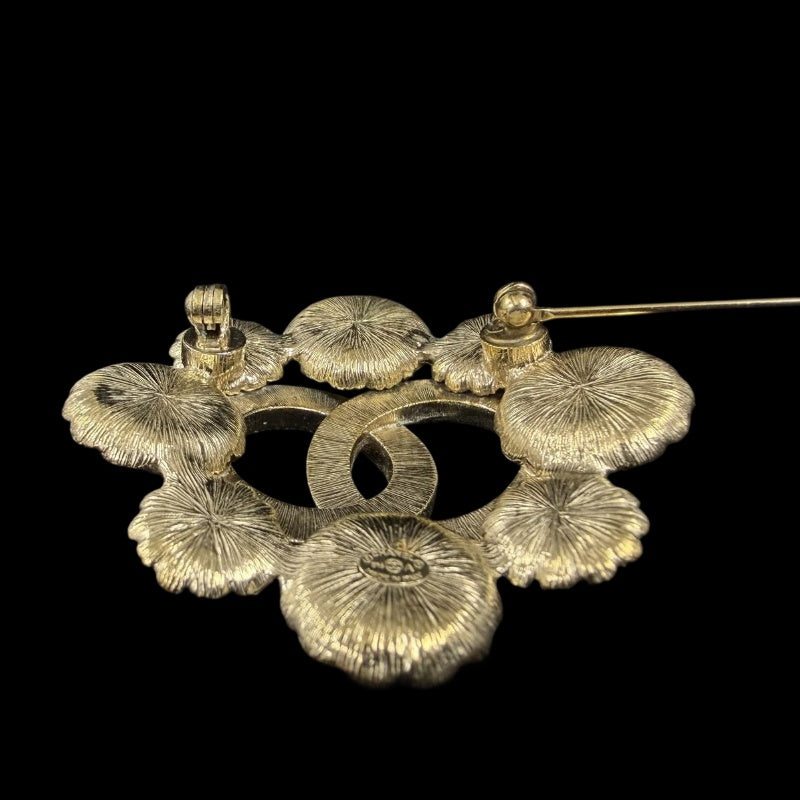 CHANEL CC Logo Brooch Accessory Gold Tone Metal Black Pearl Full Stone Inlay Vintage Elegant Design
