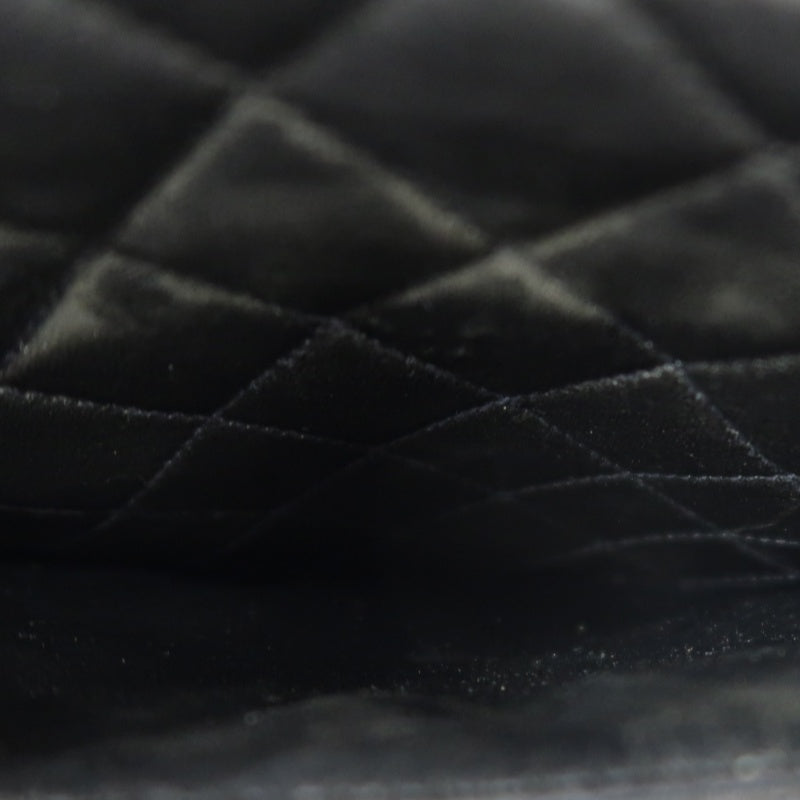 CHANEL Matelasse Lambskin Black Gold-Tone Hardware Shoulder Bag