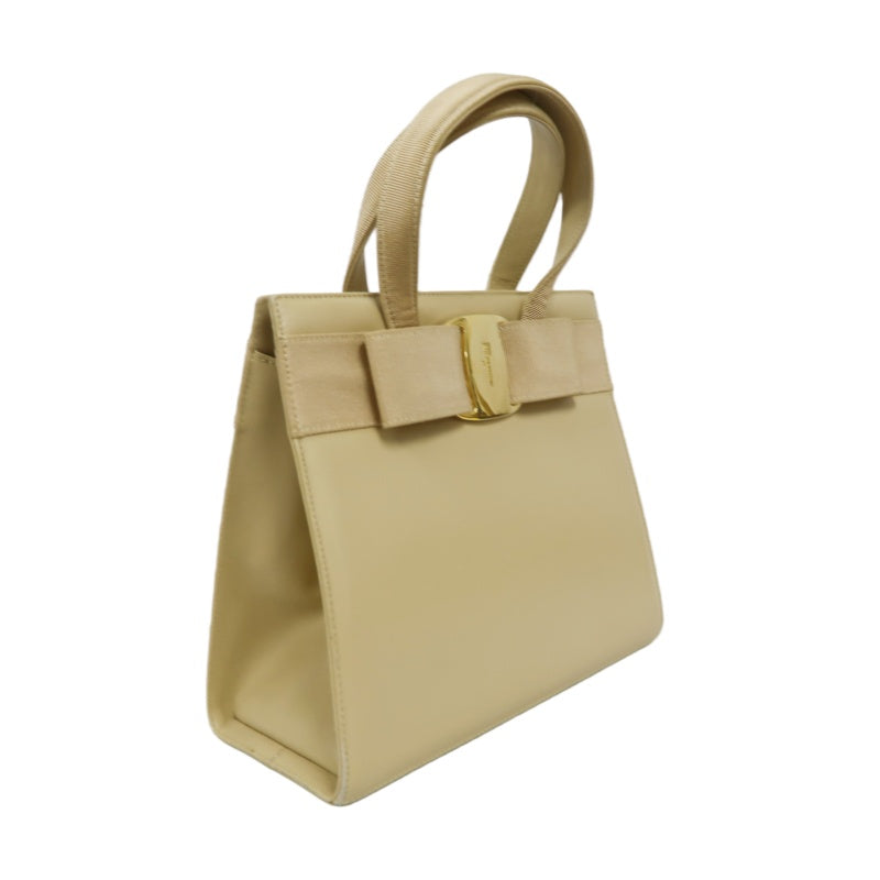 Ferragamo ribbon handbag, beige, silver hardware, with dust bag, milk tea color PVC, bow tote bag