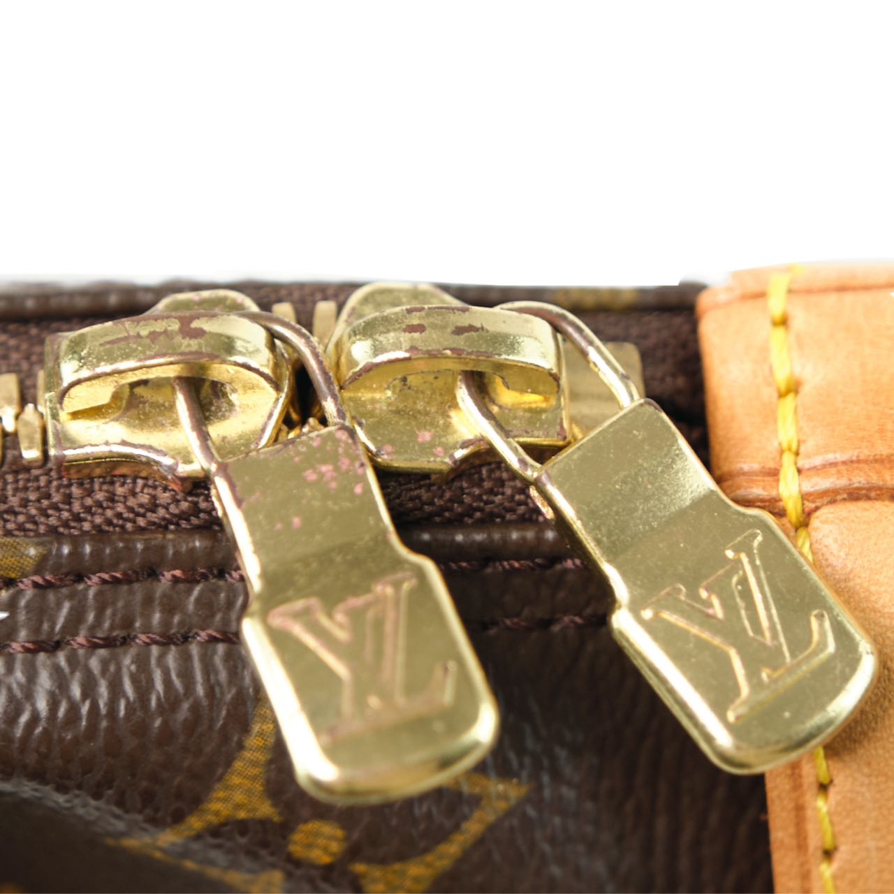 Louis Vuitton Coussin GM Monogram Shoulder Bag (Horn-Shaped, Top-Handle Style)