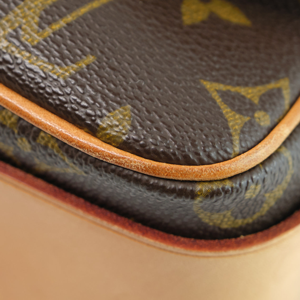 LOUIS VUITTON Cartesiere Monogram Shoulder Bag, Brown. LV Monogram Canvas Saddle Bag, Crossbody Bag. Comes with dust bag.