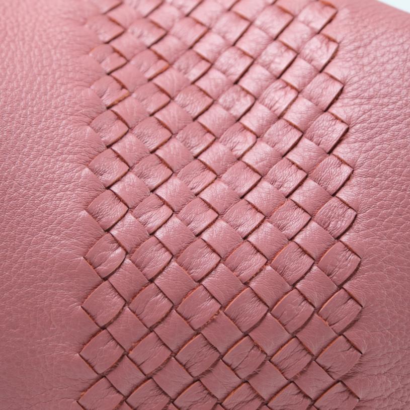 BOTTEGA VENETA Intrecciato Leather Handbag in Dusty Pink