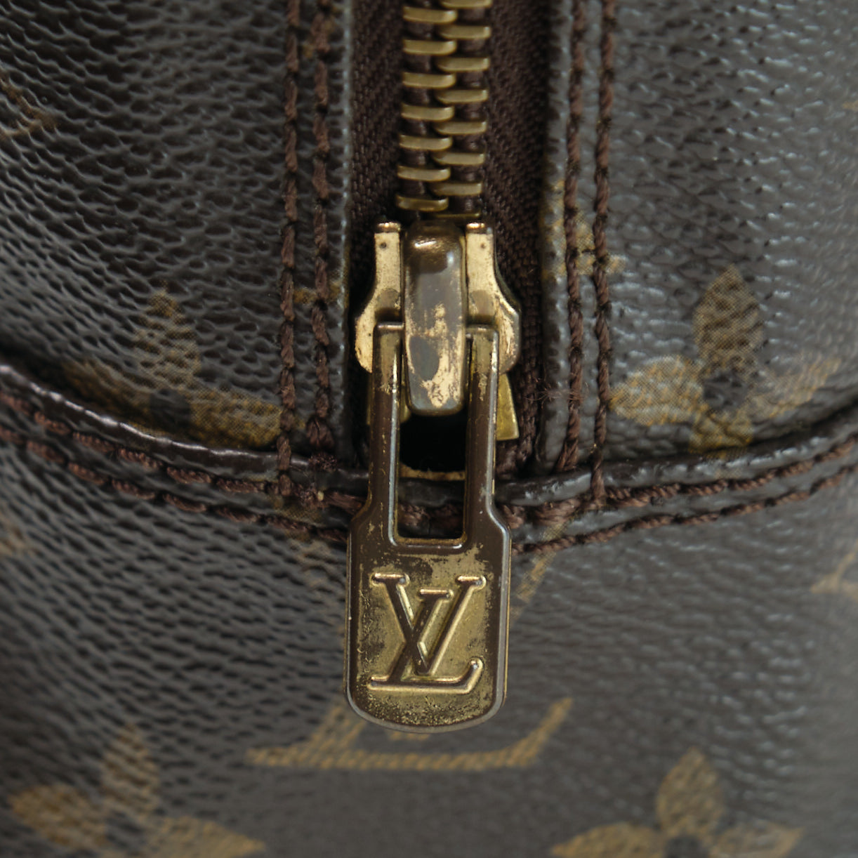 LV Vuitton Monogram Pouch & True Wallet, PVC (Cosmetic & Toiletry Bag Style)