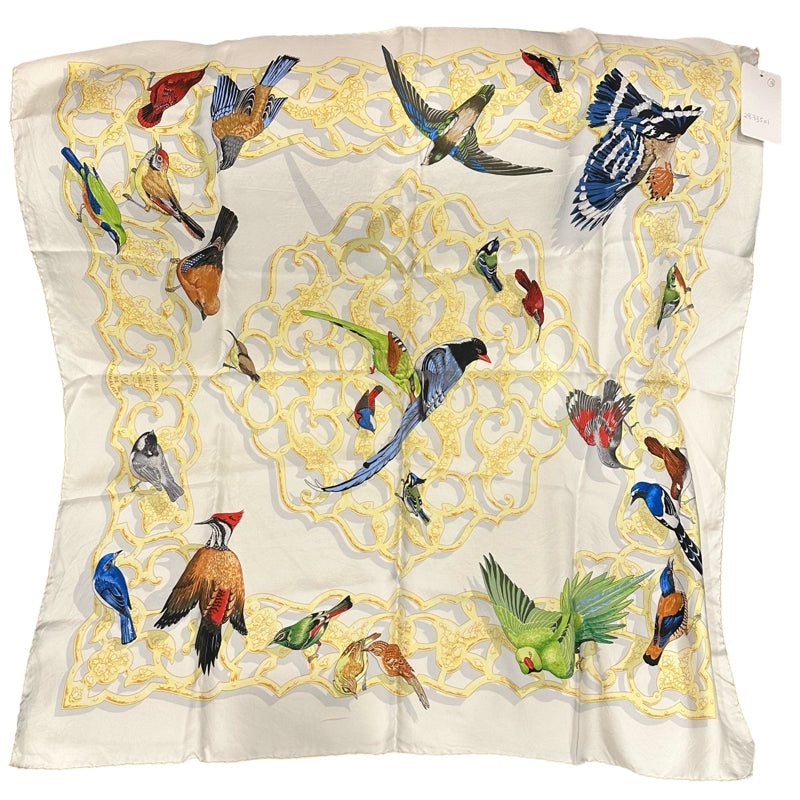HERMES Carre 90 Silk Scarf, White Tone, with Tag, Oiseaux de l'Inde et de l'Himalaya