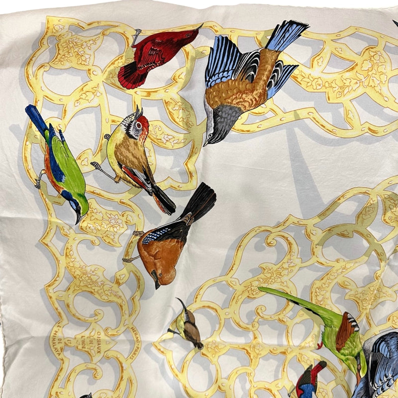 HERMES Carre 90 Silk Scarf, White Tone, with Tag, Oiseaux de l'Inde et de l'Himalaya