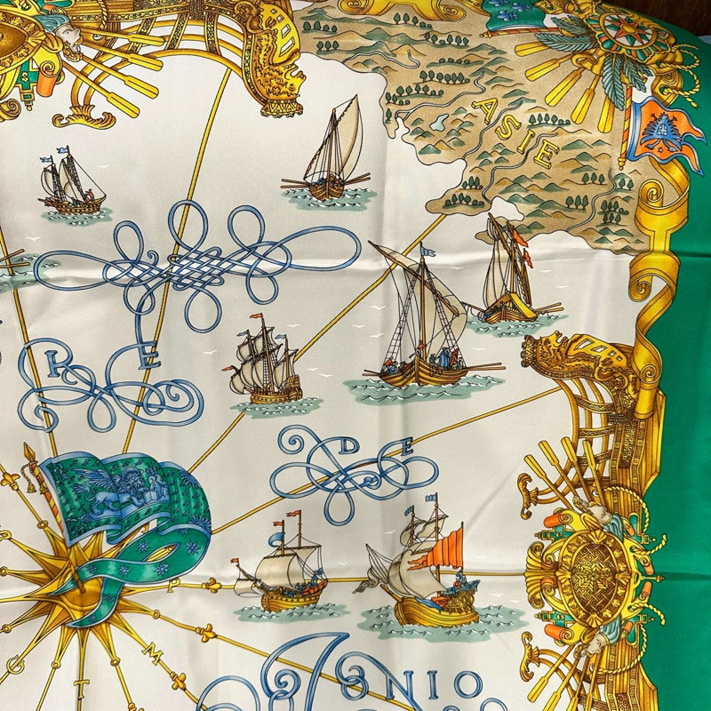 HERMES Carre 90 Silk Scarf Green With Tag Stain