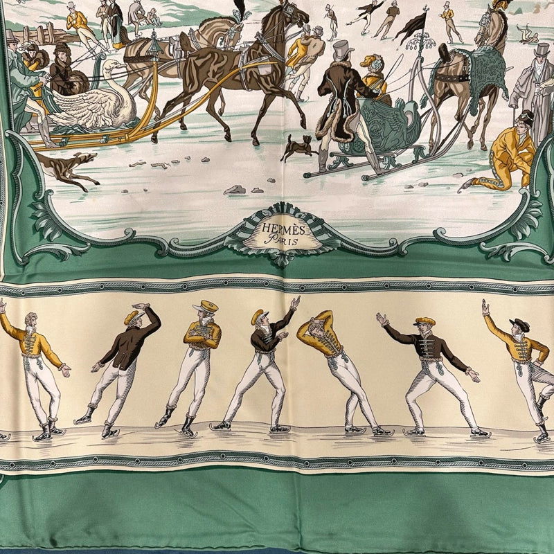 HERMES Carre 90 Silk Scarf Green With Box