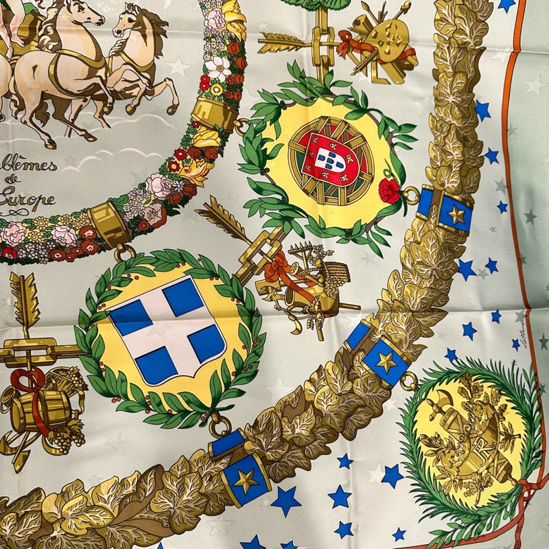 HERMES Carre 90 Silk Scarf Green With Box