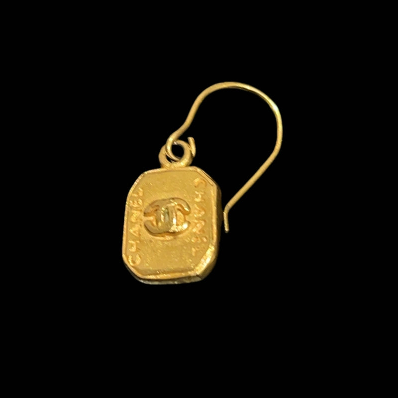 CHANEL Single Earring Alloy