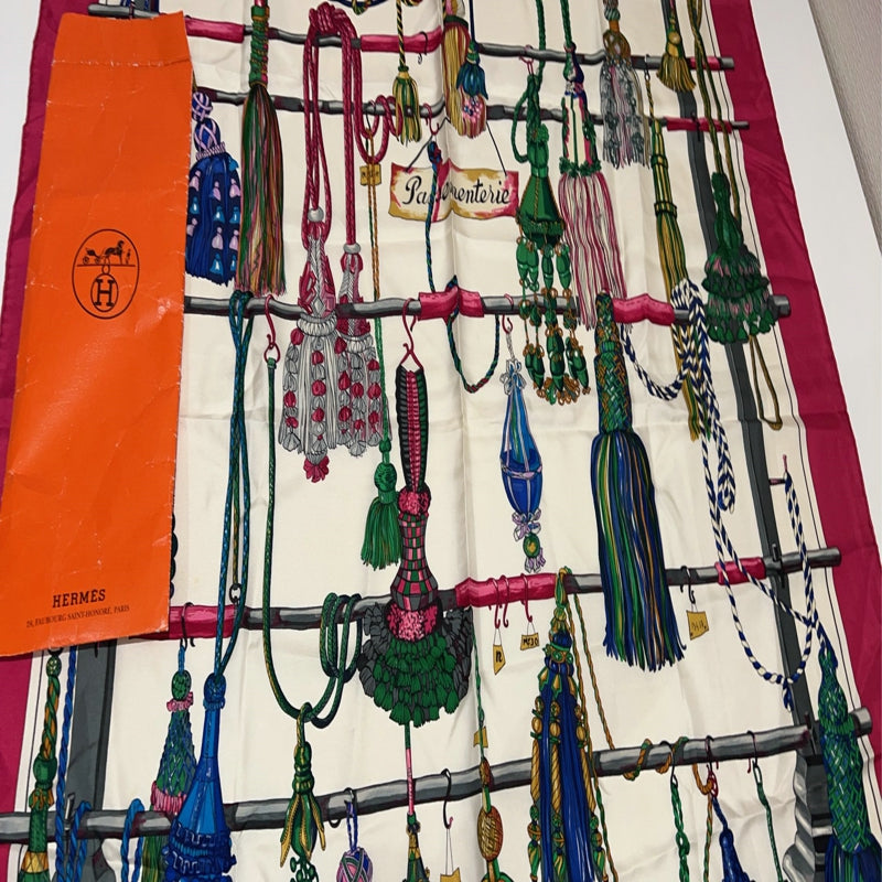 HERMES Red Scarf/Stall, With Tag