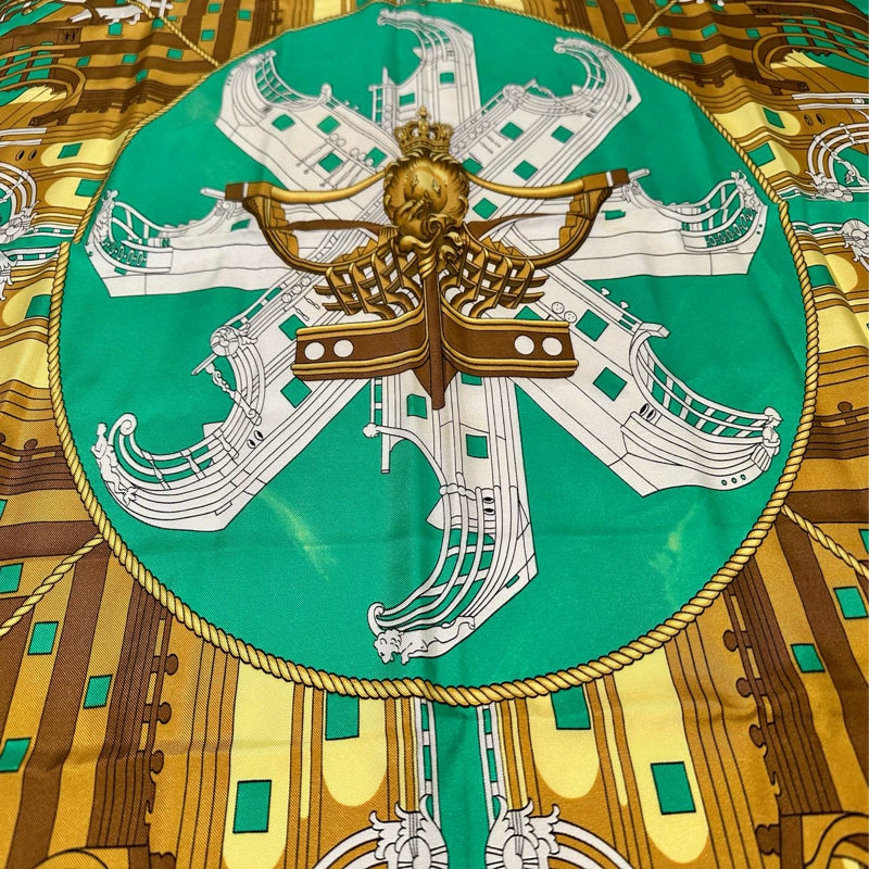 HERMES Stole, Green, with Original Tag
