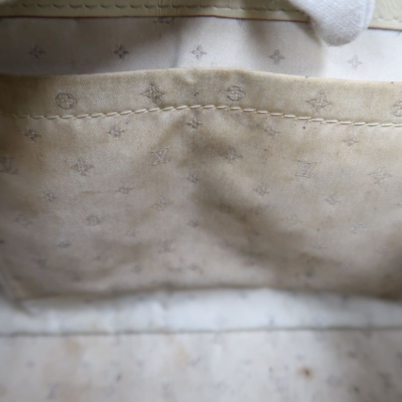 LOUIS VUITTON M91823 Beige White Suhali Tarantule Armpit Bag, Gold Hardware, Rivets Limited Edition, 2 Keys & Clochette