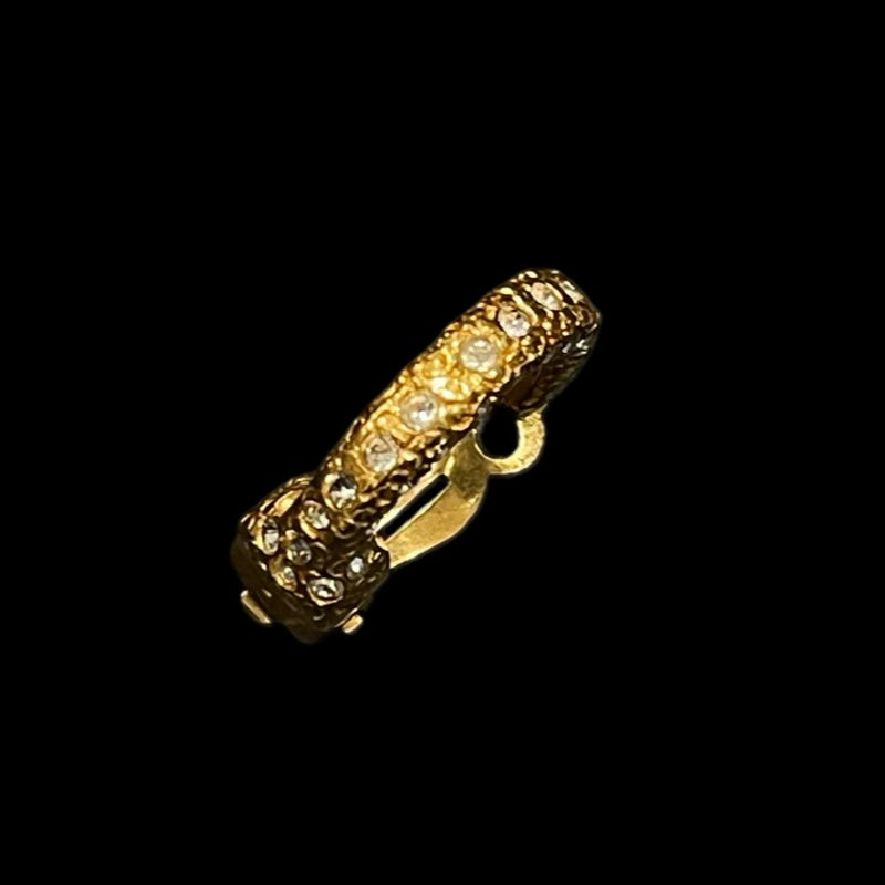 CHANEL Single Clip-On Earring Alloy