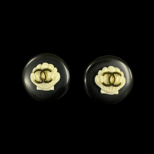 CHANEL Coco Mark Shell Black Clip-On Earrings with Box