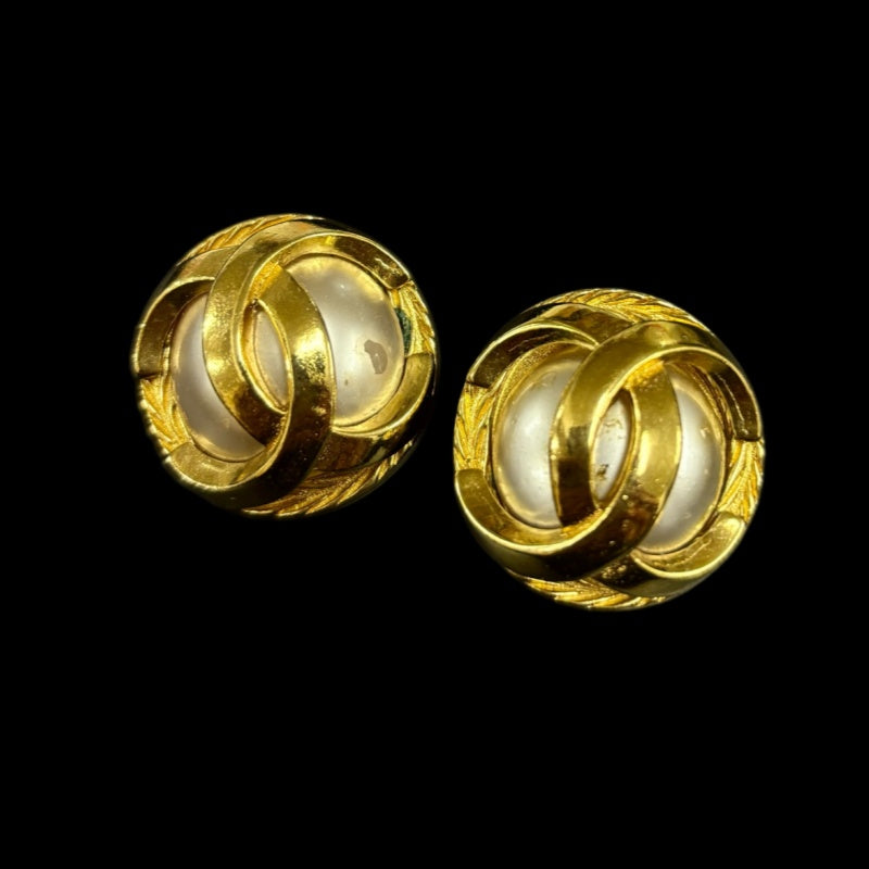 CHANEL gold plated clip-on earrings, CC mark with pearl