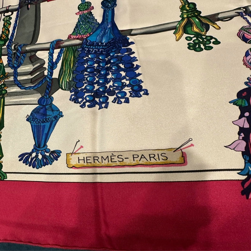 HERMES Red Scarf/Stall, With Tag