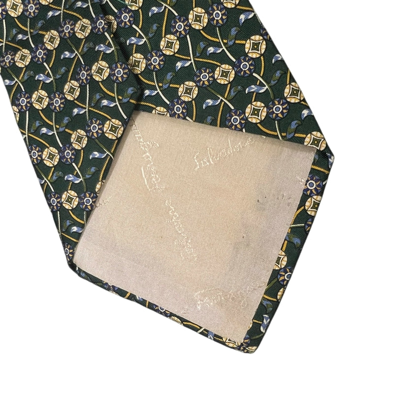 FERRAGAMO green base with yellow pattern tie