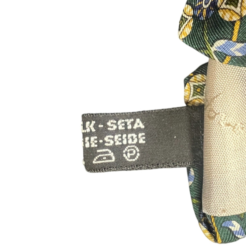 FERRAGAMO green base with yellow pattern tie