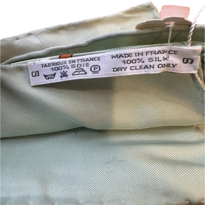 HERMES Carre 90 Silk Scarf Green With Box