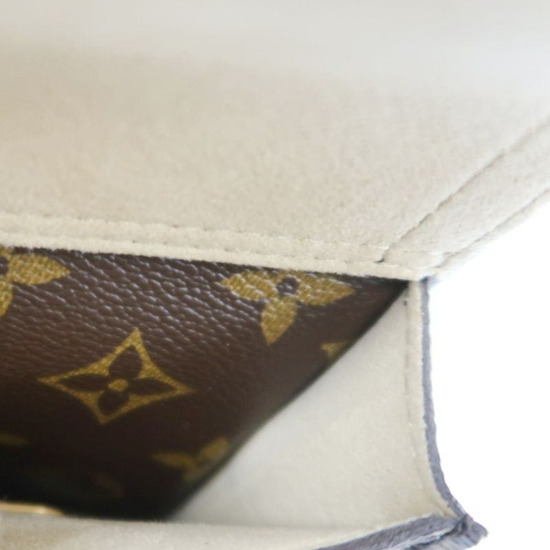 LOUIS VUITTONManhattan GM Monogram Canvas Handbag