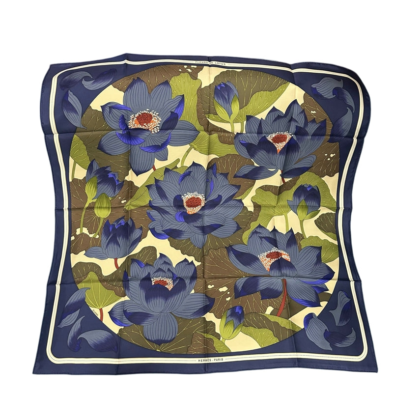 HERMES Carre 90 Silk Scarf Navy