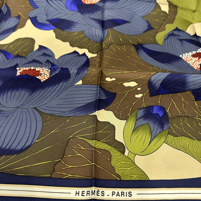 HERMES Carre 90 Silk Scarf Navy