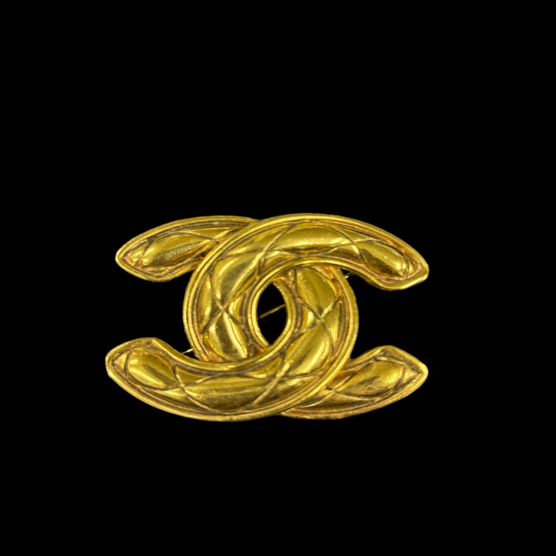 CHANEL Gold Alloy Logo Brooch With Gold Plating & Gold Hardware