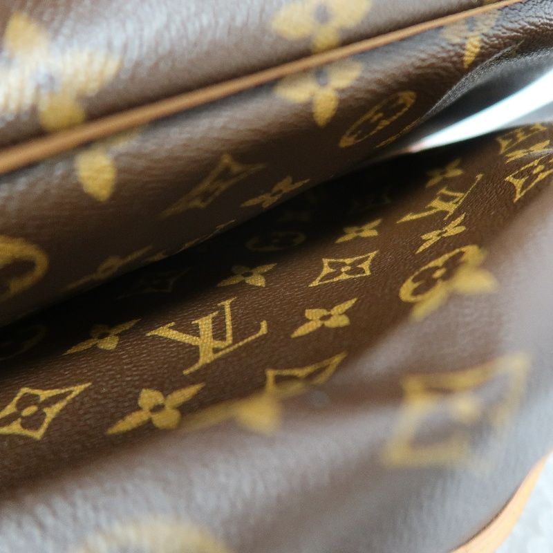 LOUIS VUITTON Soufflot 30 Monogram Brown Shoulder Crossbody Bag - Coated Canvas