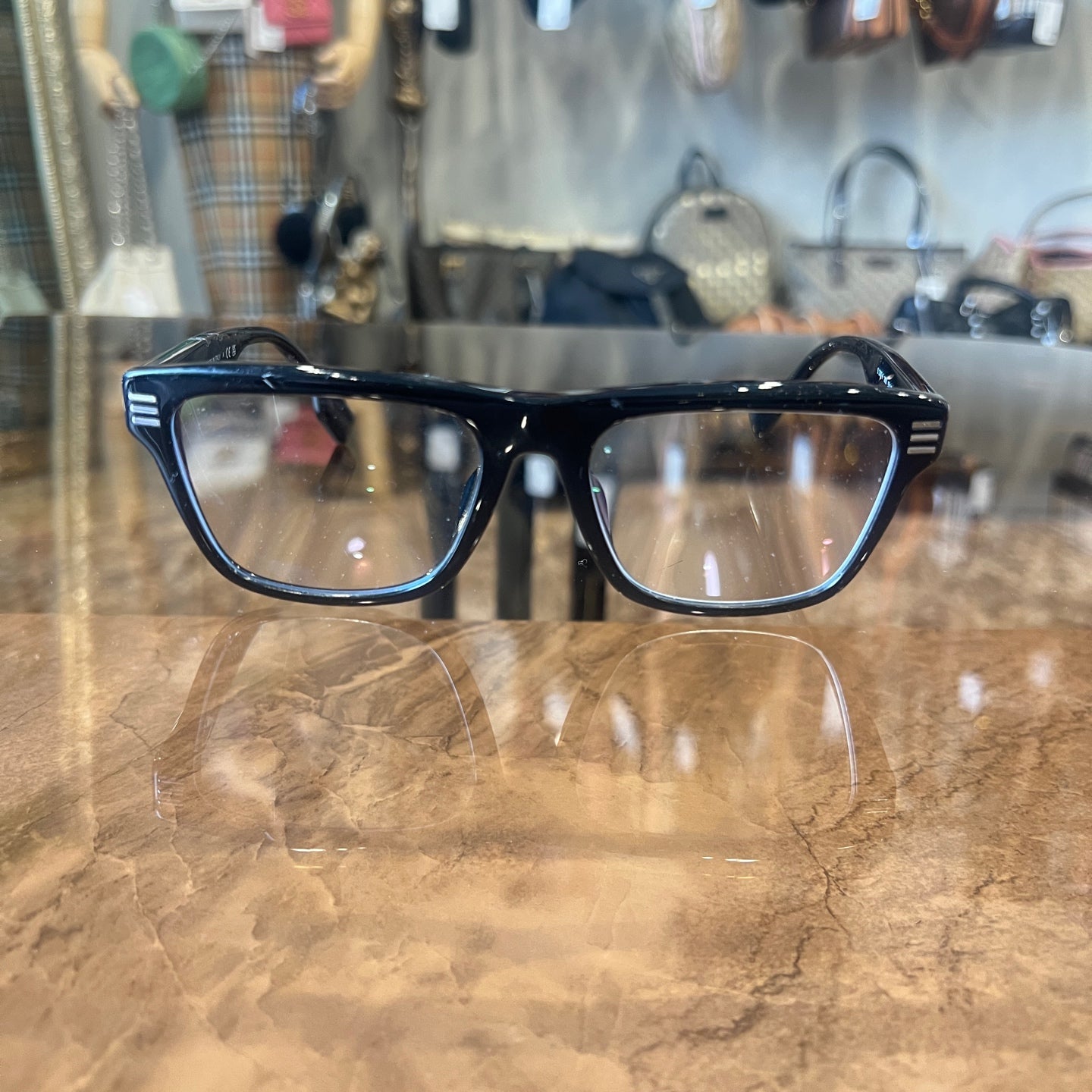 BURBERRY Black Sunglasses With Resin Fram