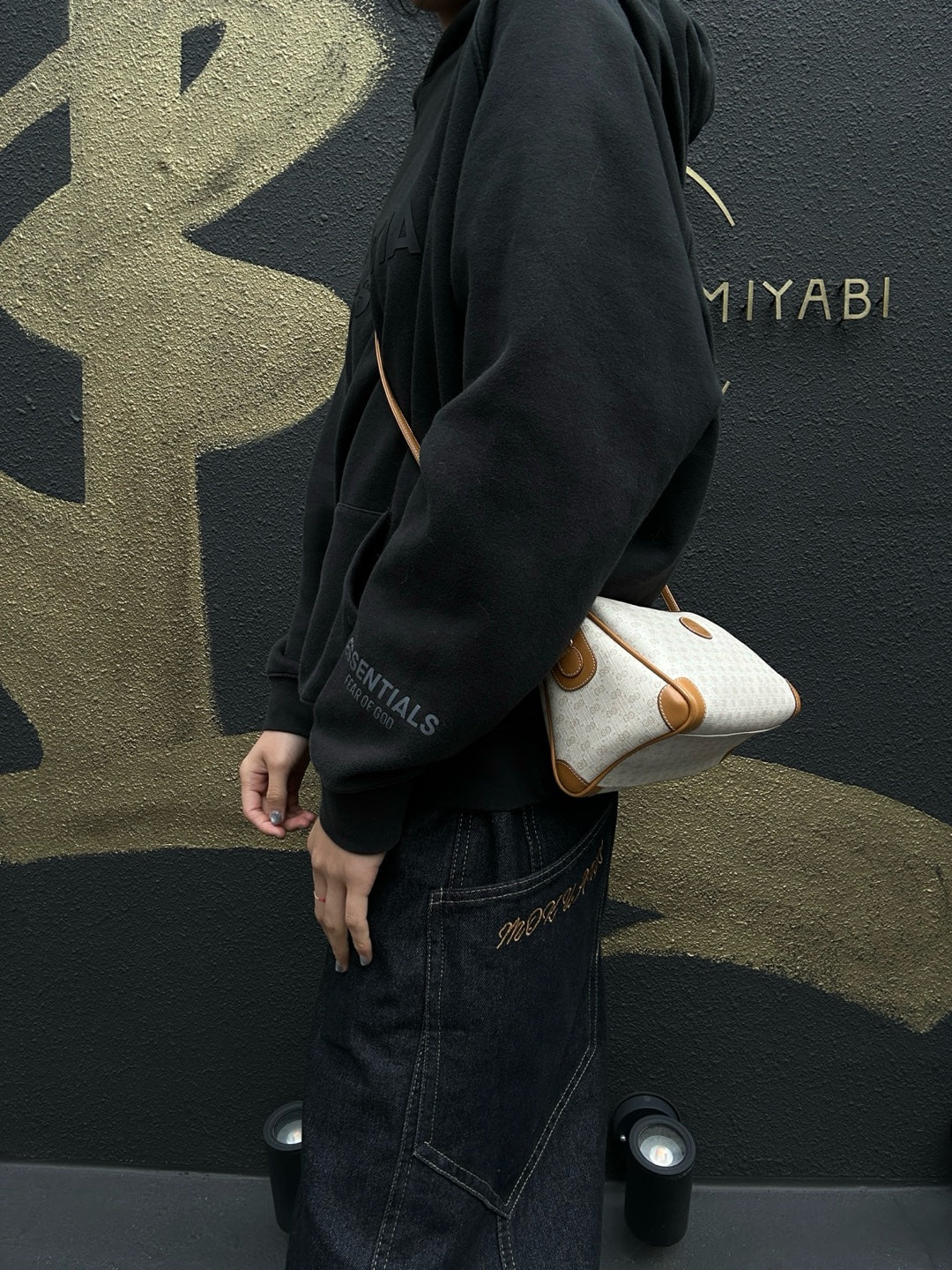 GUCCI White Beige Crossbody Bag (Coated Canvas)