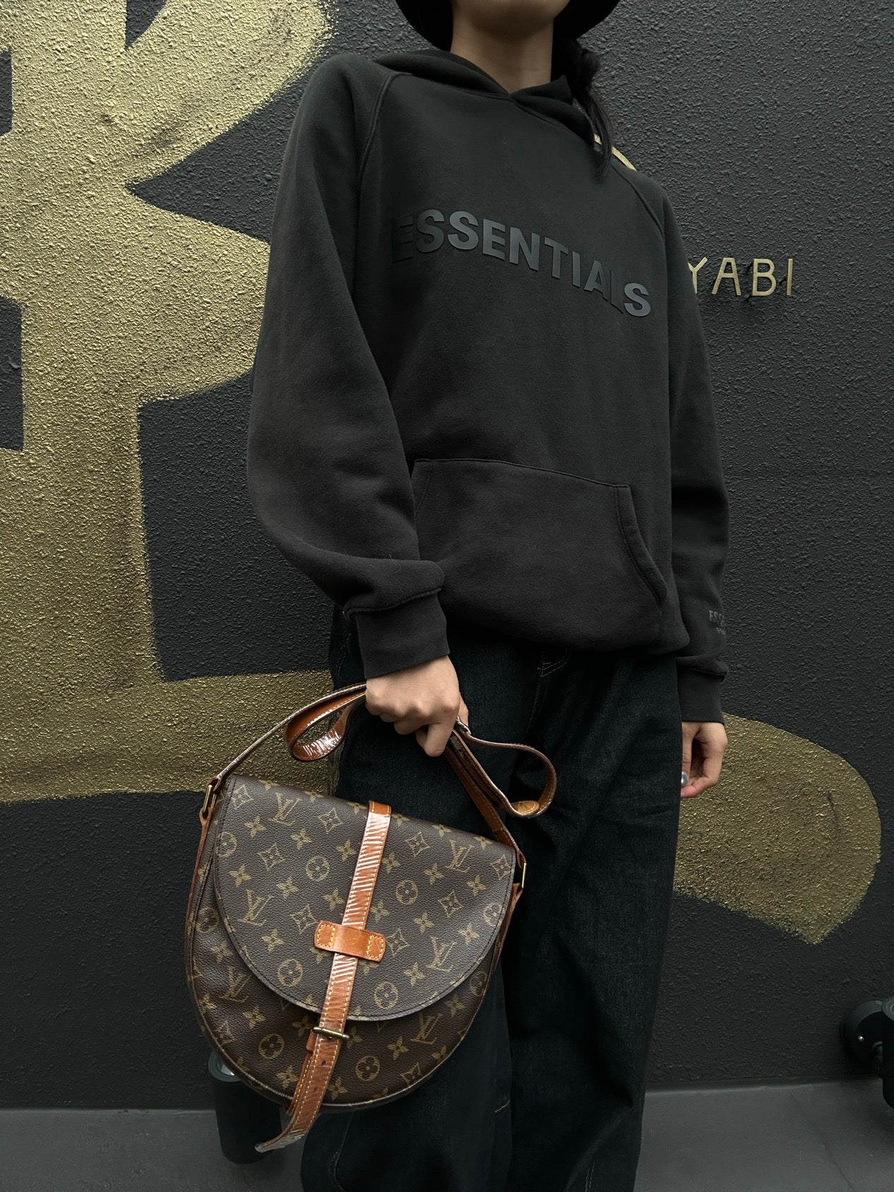 LOUIS VUITTON Monogram Chantilly Shield Design Brown Coated Canvas Shoulder Bag