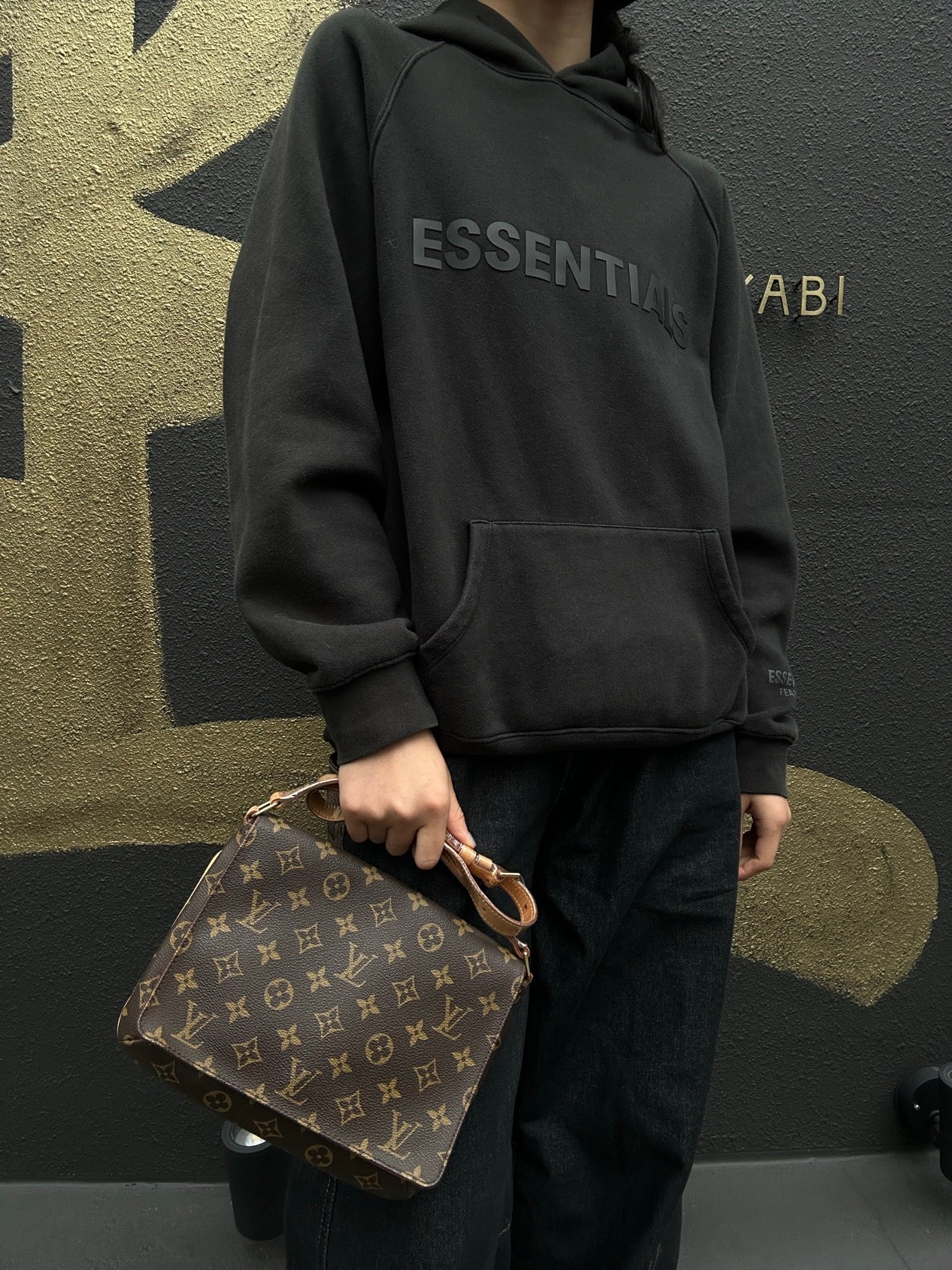 LOUIS VUITTON Monogram Musette Tango Crossbody Bag (Coated Canvas)