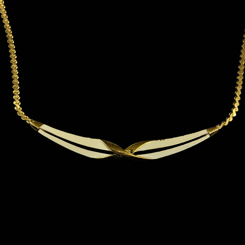 TRIFARI Necklace With Gold Hardware