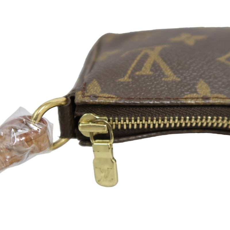 LOUIS VUITTON Monogram Pochette Accessoires (Coated Canvas)