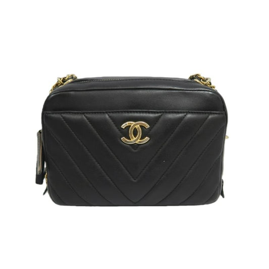 CHANEL V-Stitch Black Lambskin Convertible Shoulder Crossbody Bag with Silver Hardware