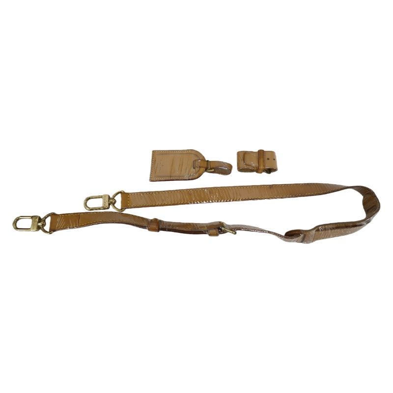 LOUIS VUITTON Keepall Bandouliere 50 Monogram Boston Bag, Brown. Comes with shoulder strap, name tag and handle strap. LV Monogram PVC Keepall travel duffel bag, handbag.