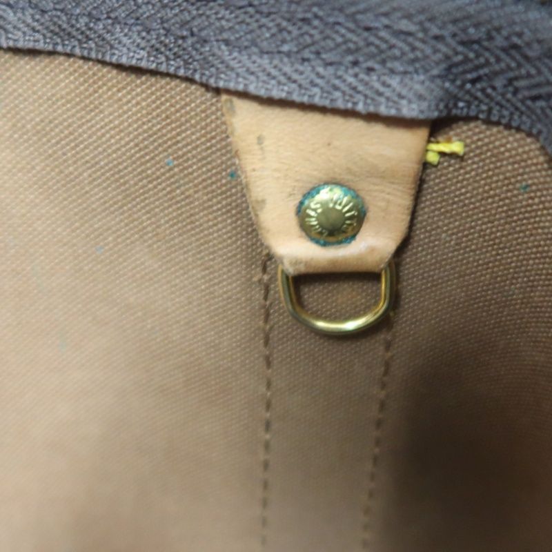 LOUIS VUITTON Keepall Bandouliere 50 Monogram Boston Bag, Brown. Comes with shoulder strap, name tag and handle strap. LV Monogram PVC Keepall travel duffel bag, handbag.