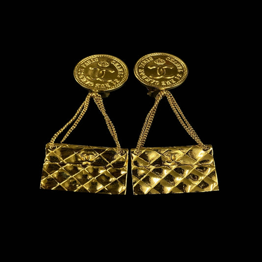 CHANEL Matelass¡§| Bag Motif Earrings, Gold-tone Metal Fittings, Gold Alloy, Comes with Original Box